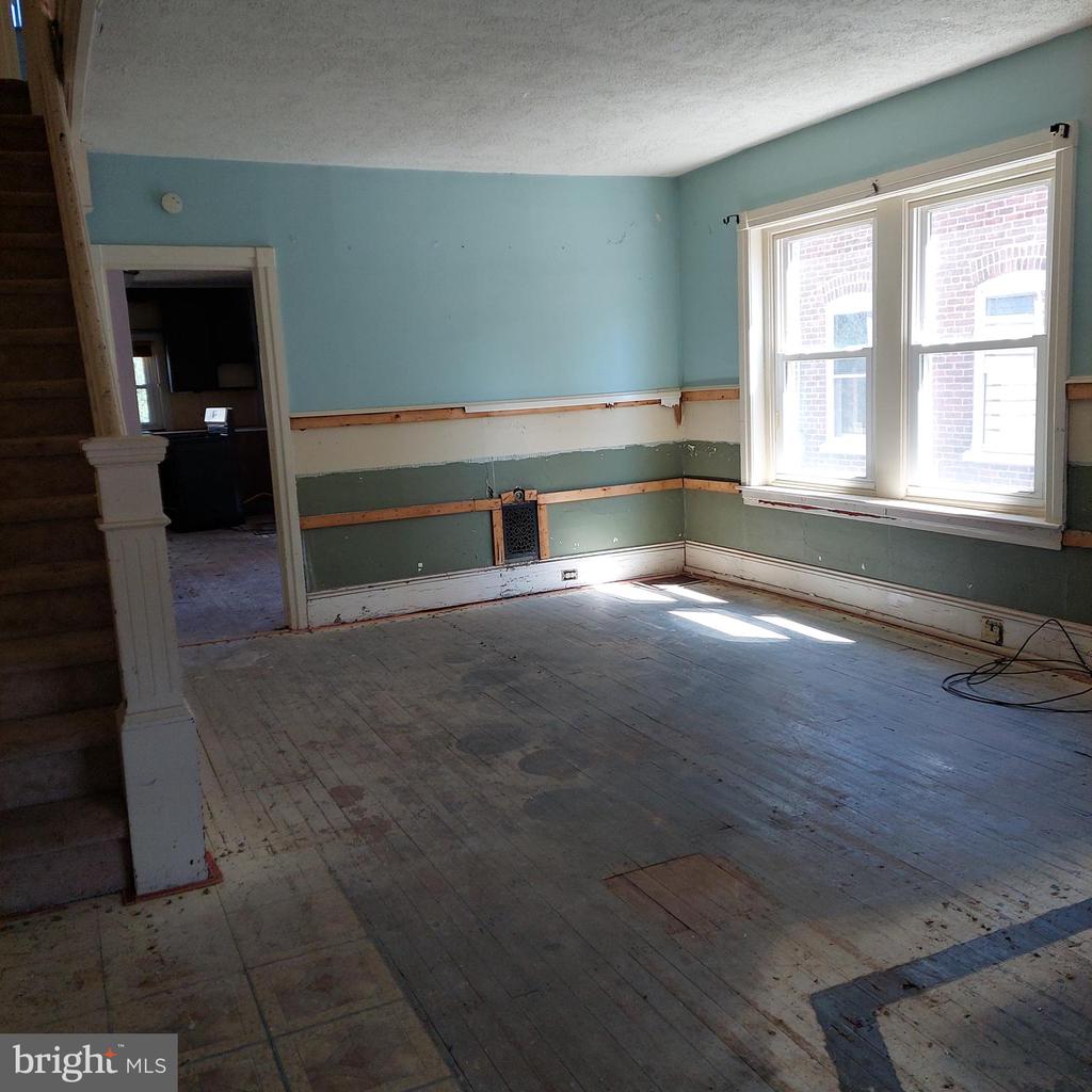 129 WALNUT STREET