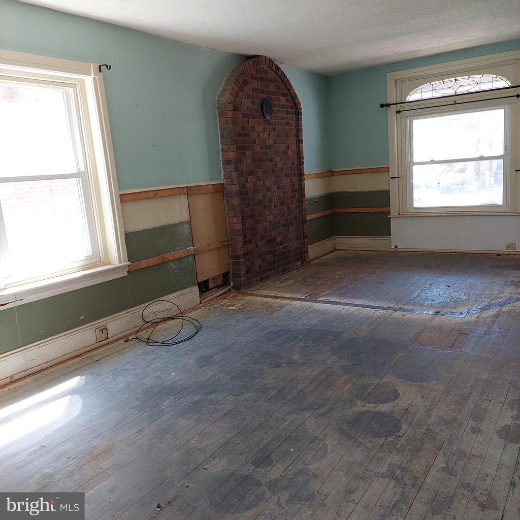 129 WALNUT STREET