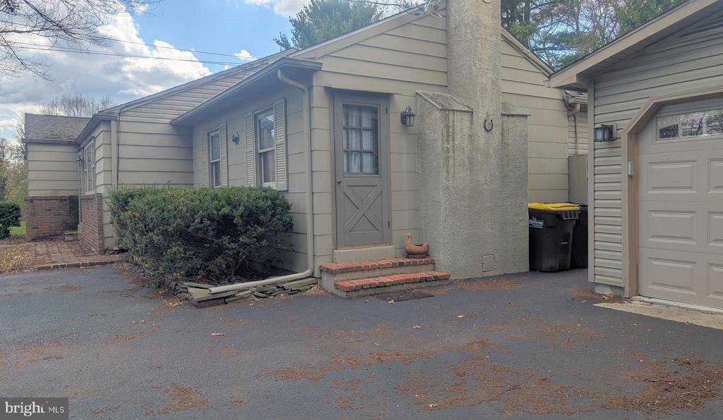 1234 DICKERSON ROAD