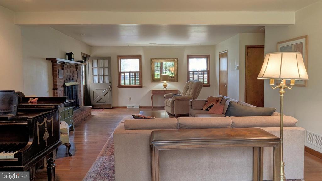 1234 DICKERSON ROAD
