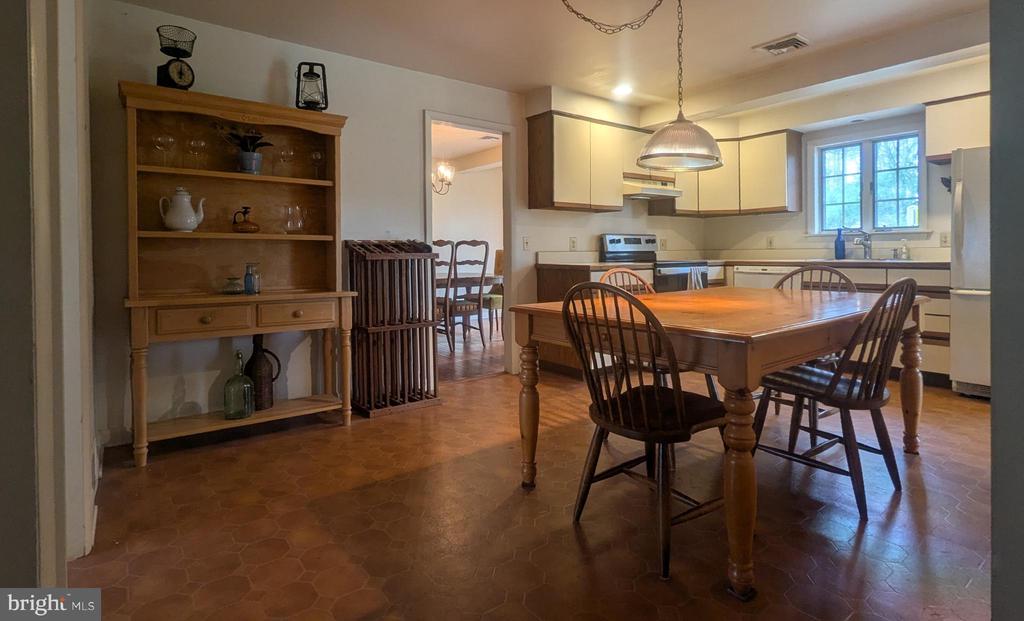 1234 DICKERSON ROAD