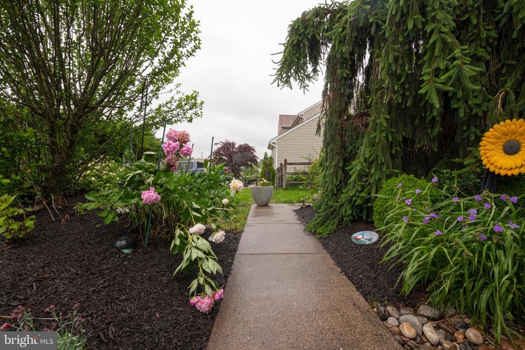 706 MELVIN ROAD