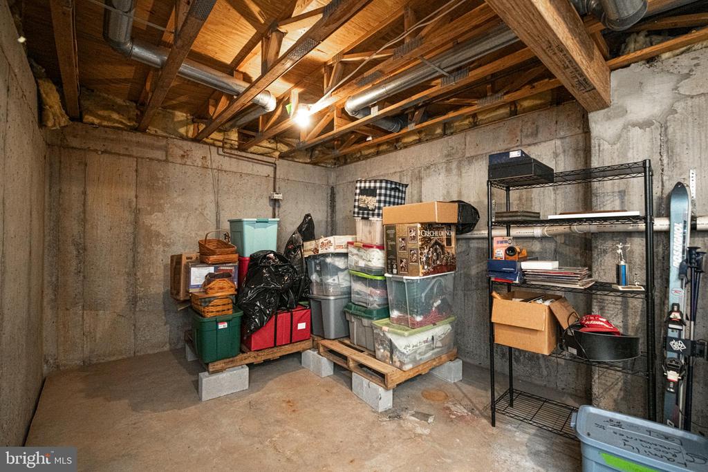 706 MELVIN ROAD