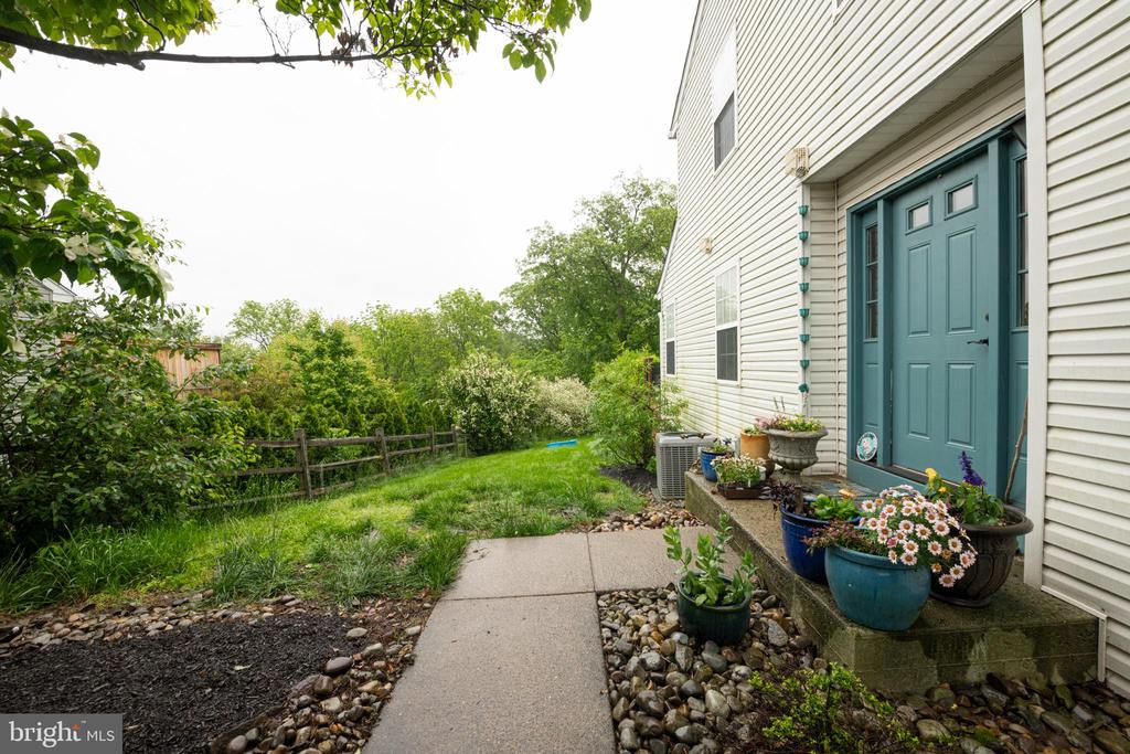 706 MELVIN ROAD