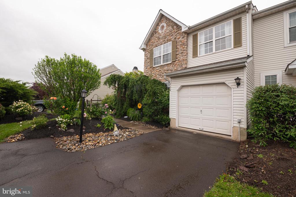 706 MELVIN ROAD