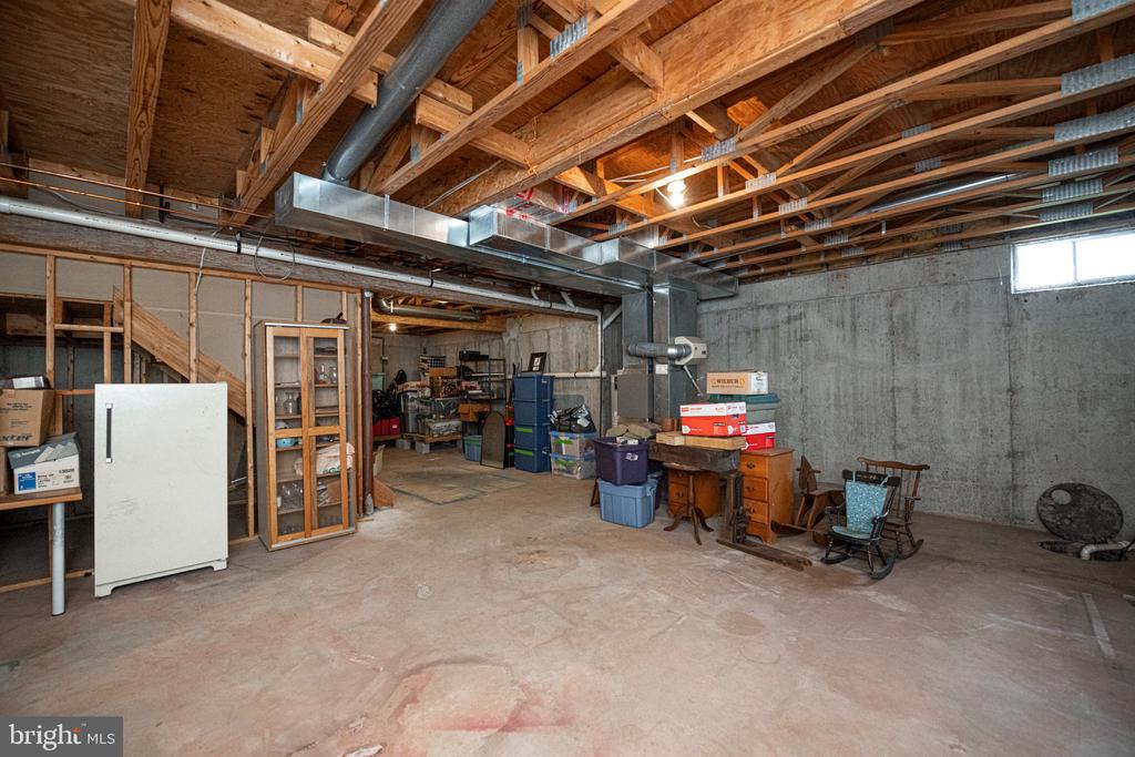 706 MELVIN ROAD
