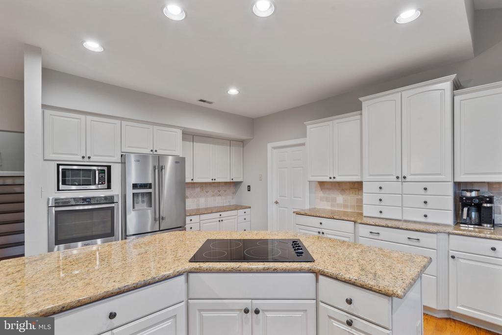 2577 COLD SPRING ROAD