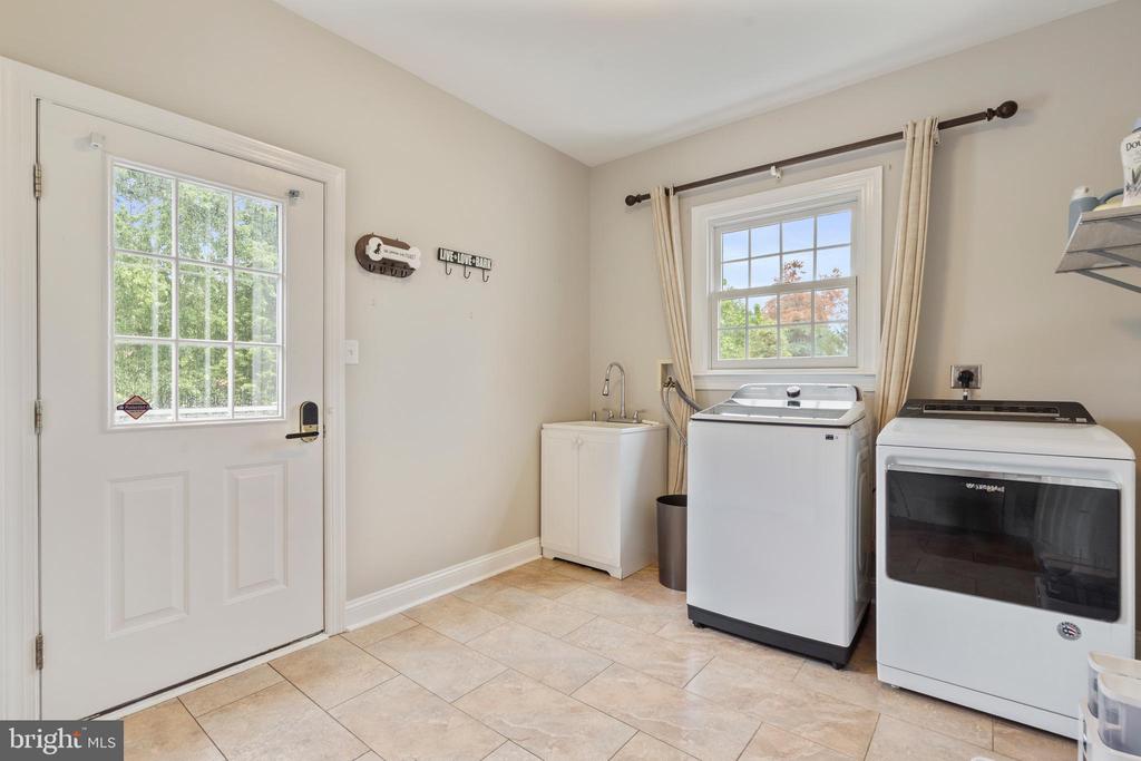 2577 COLD SPRING ROAD