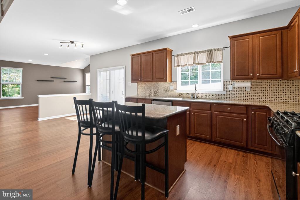 1105 AUTUMNVIEW LANE