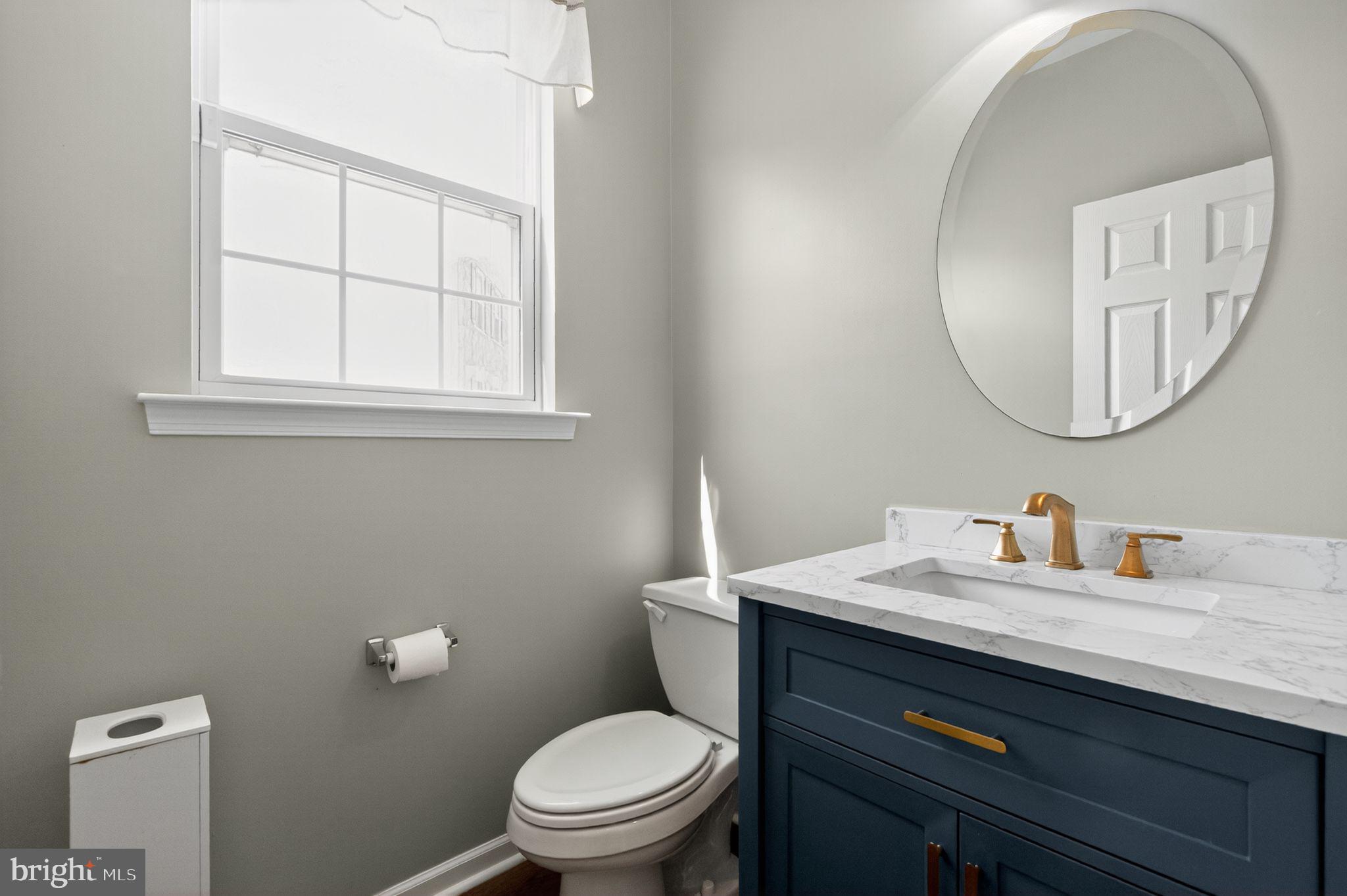 1105 AUTUMNVIEW LANE