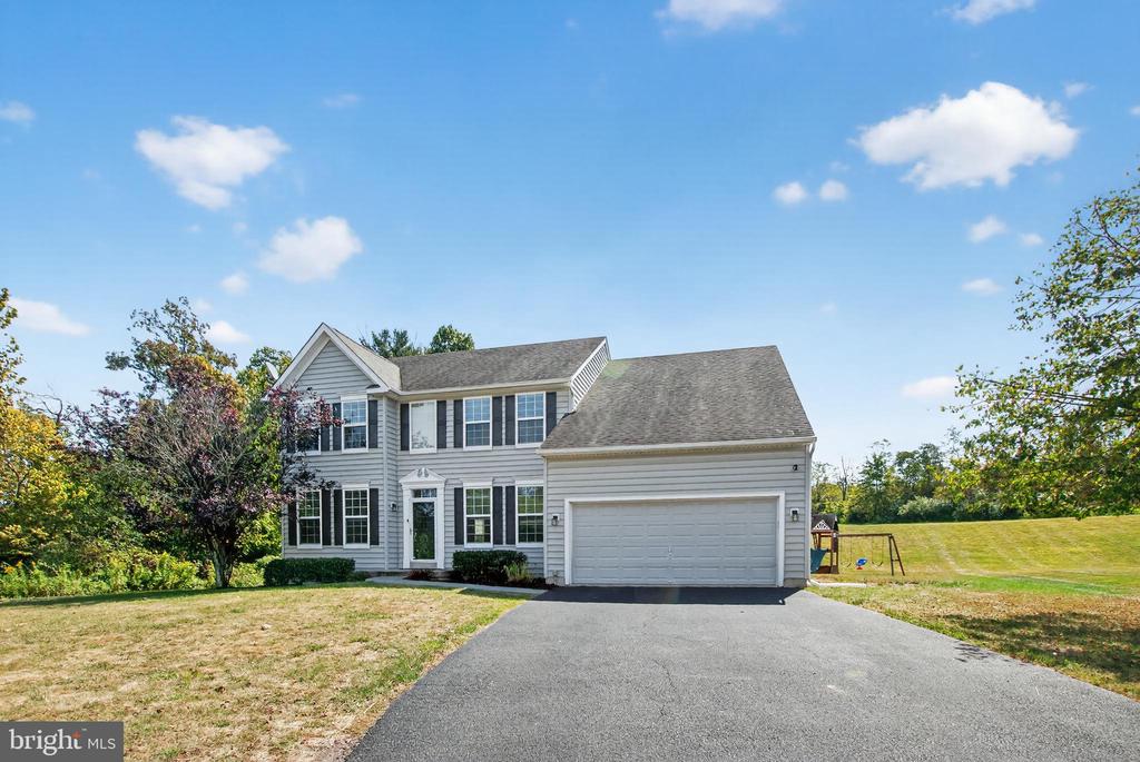 1105 AUTUMNVIEW LANE