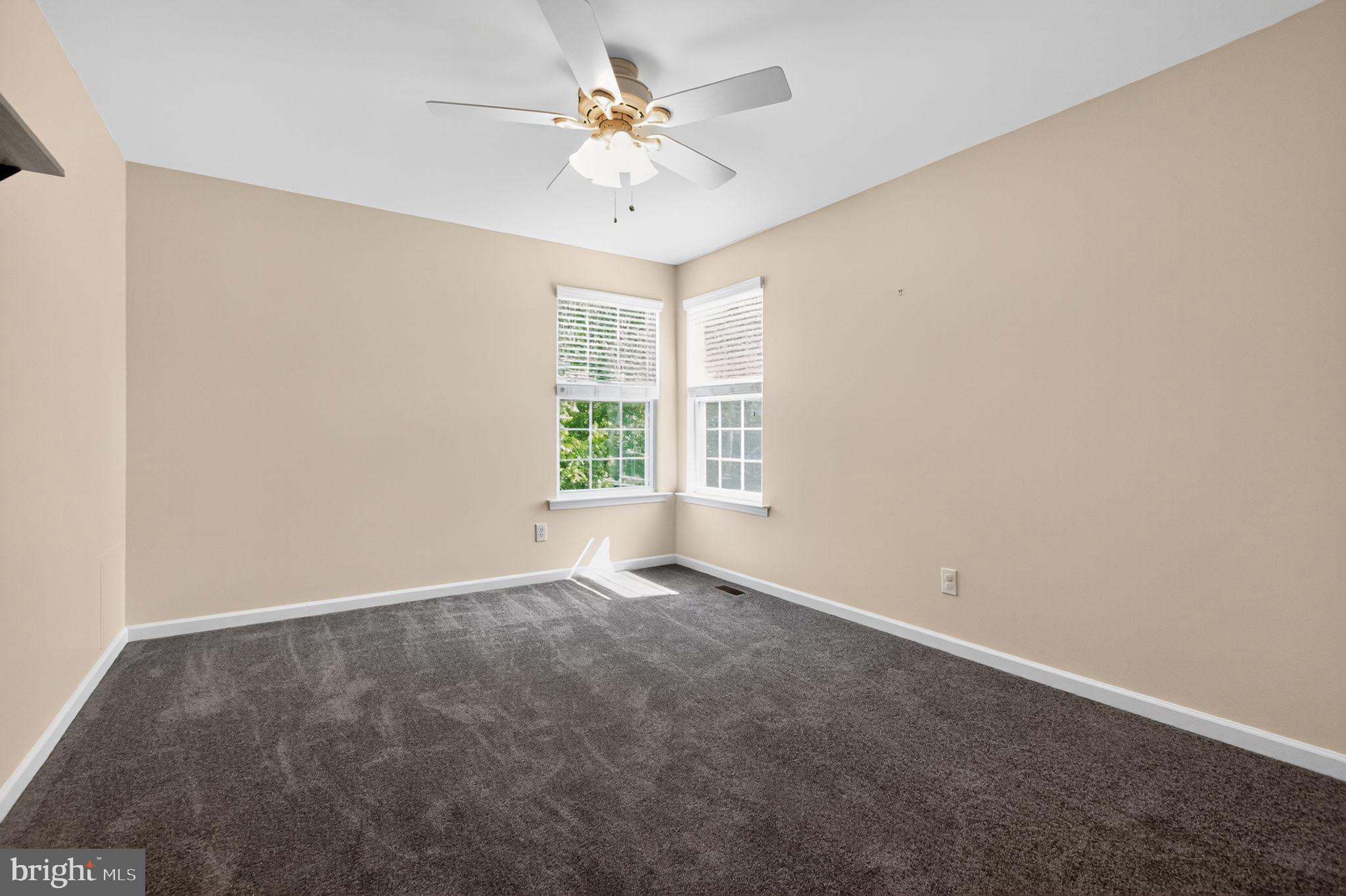 1105 AUTUMNVIEW LANE