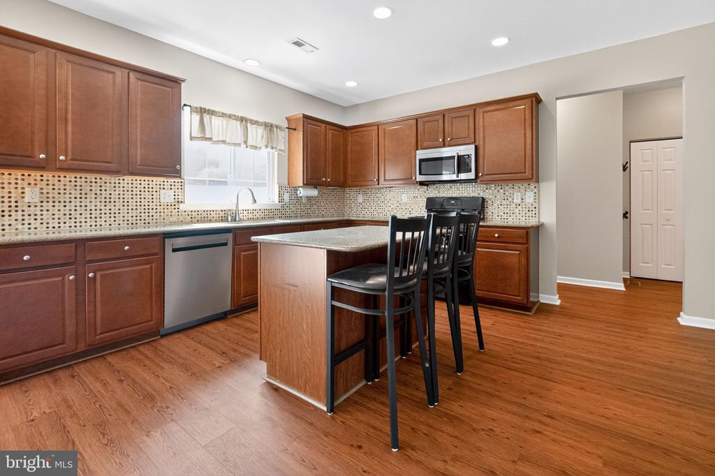 1105 AUTUMNVIEW LANE
