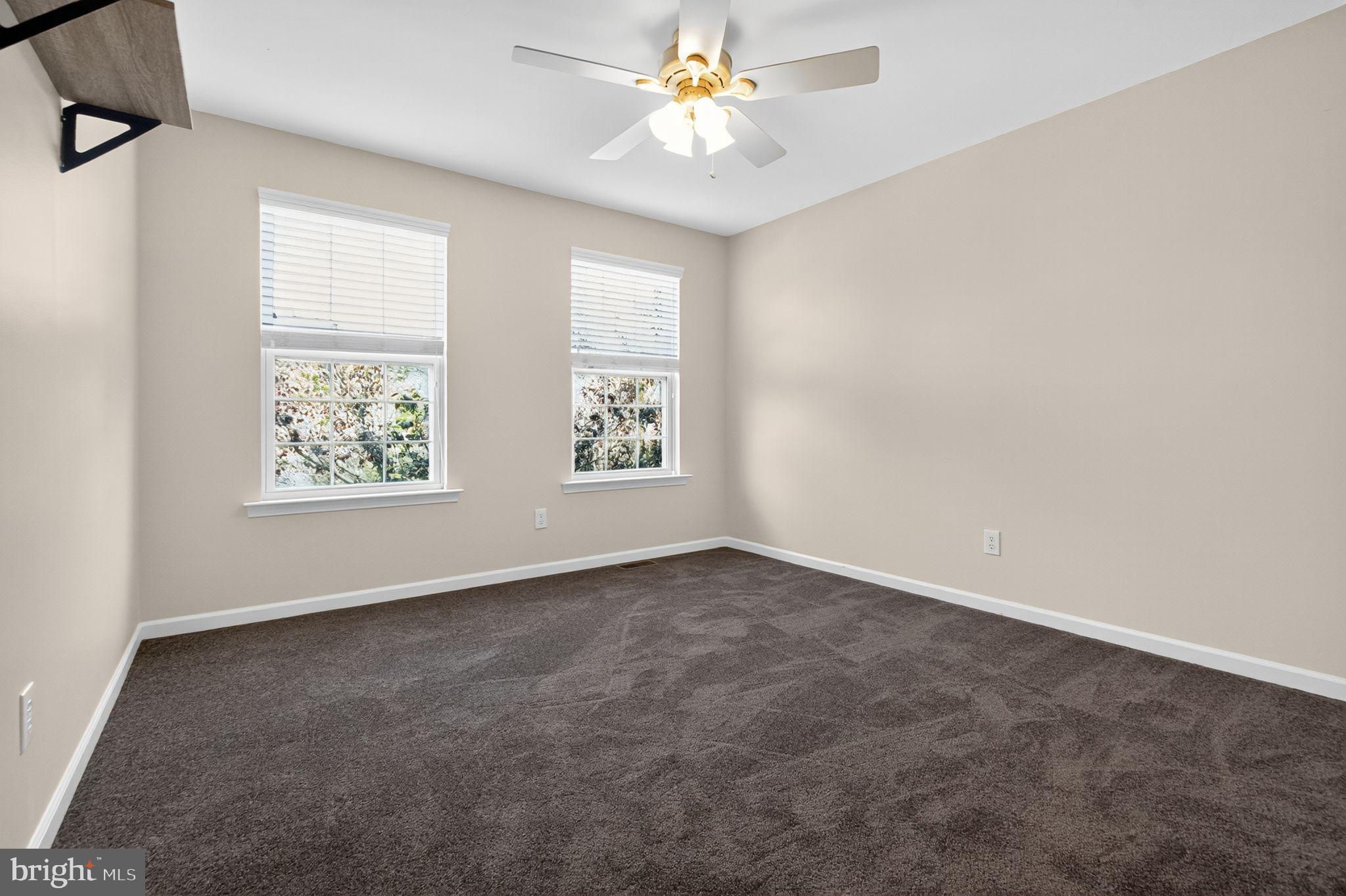 1105 AUTUMNVIEW LANE