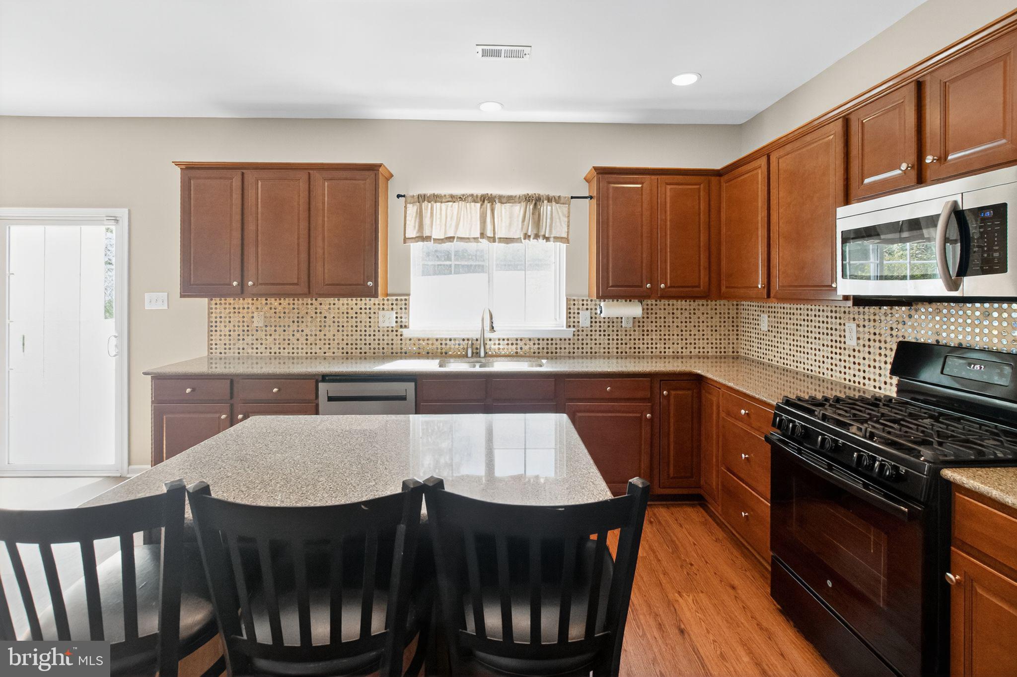 1105 AUTUMNVIEW LANE