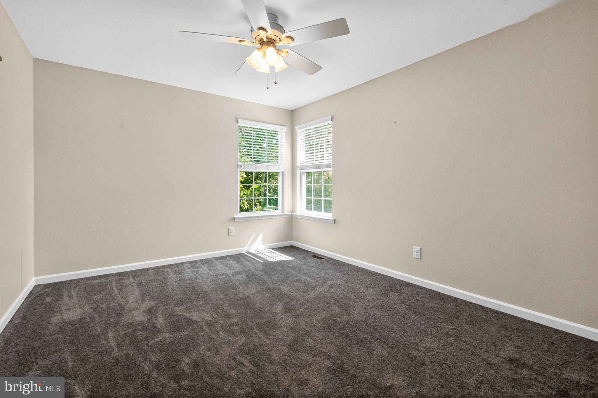 1105 AUTUMNVIEW LANE