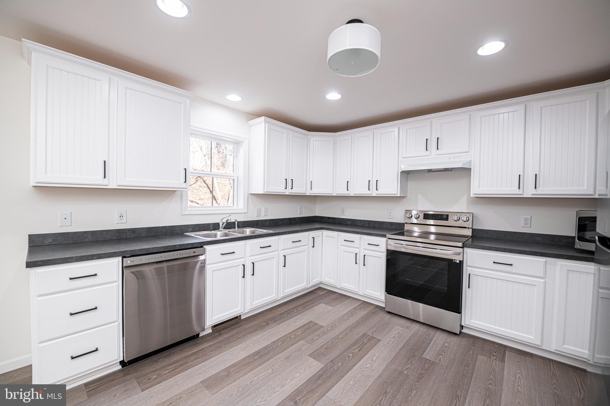 617 PORT PROVIDENCE ROAD