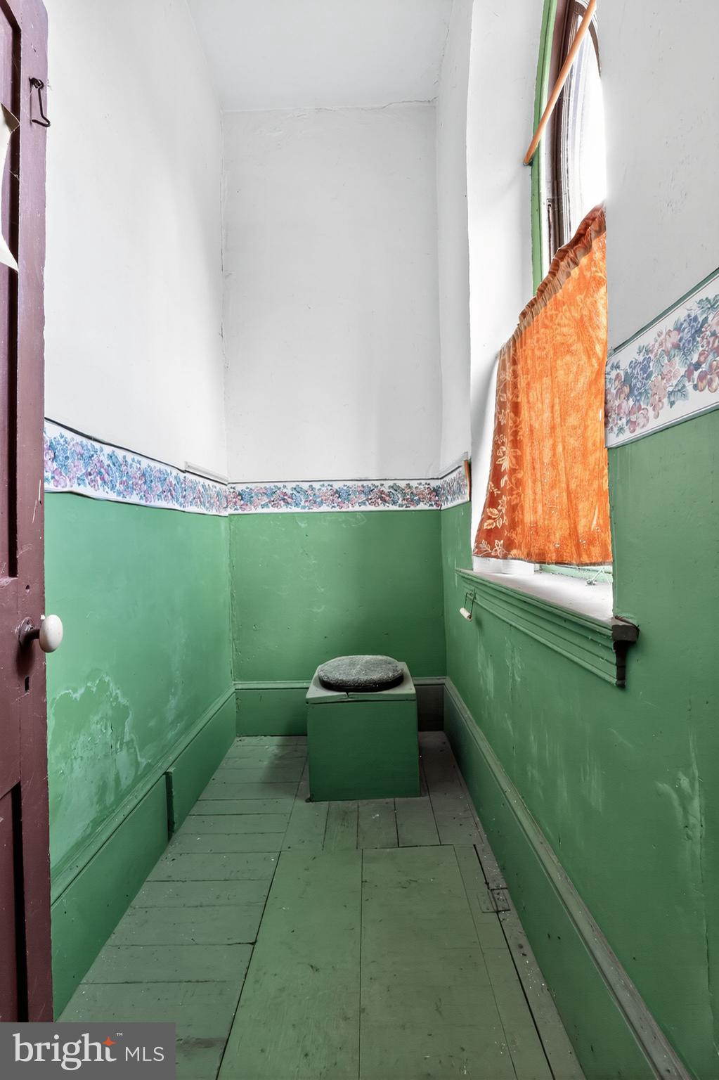 646 MANATAWNY STREET