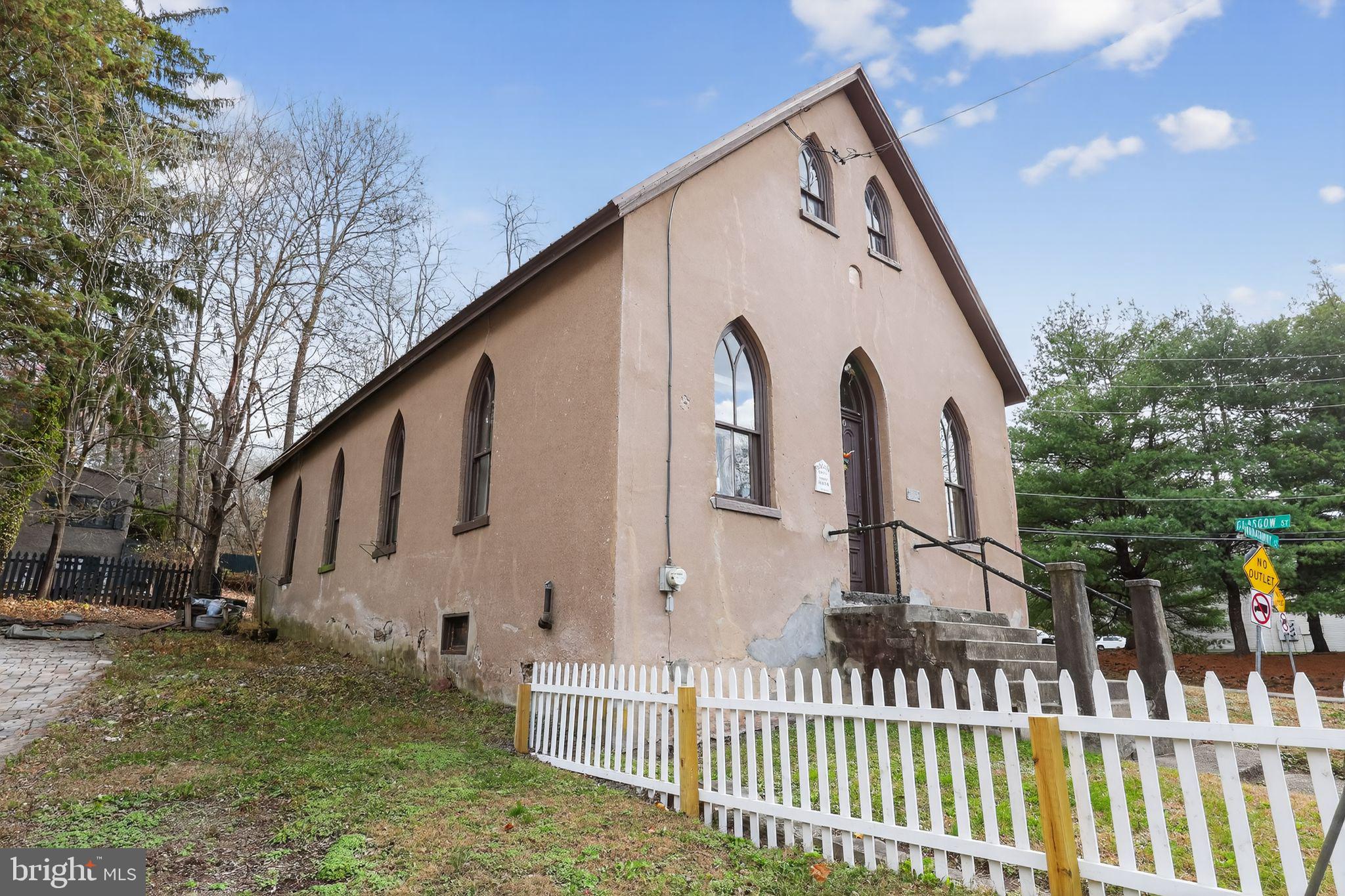 646 MANATAWNY STREET