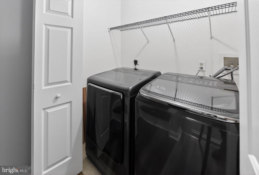 5506 DRAWBRIDGE COURT