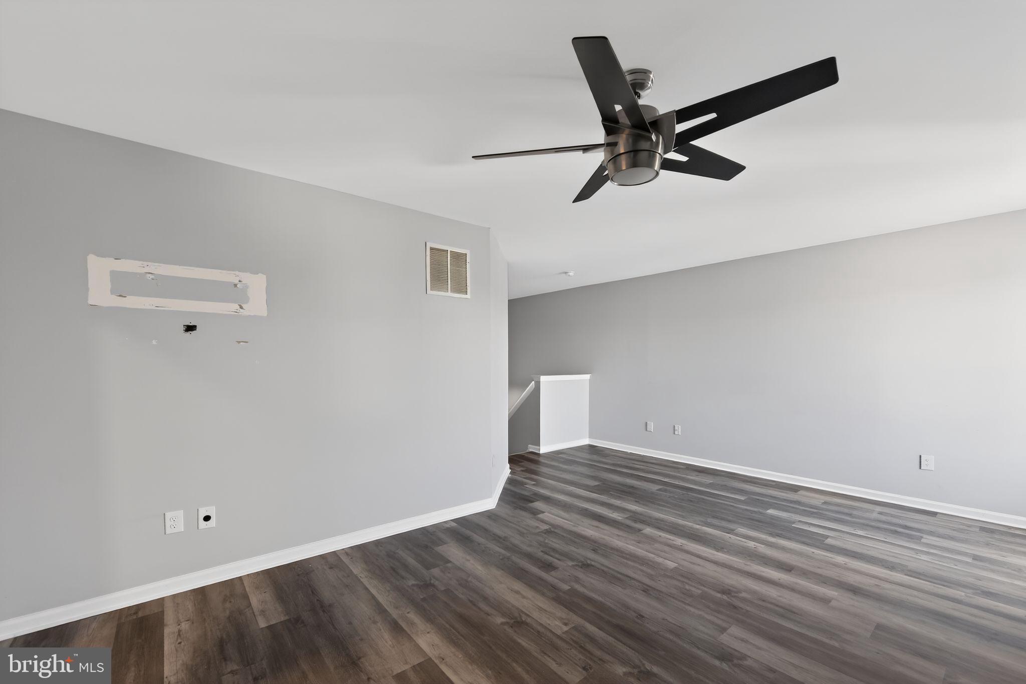 5506 DRAWBRIDGE COURT