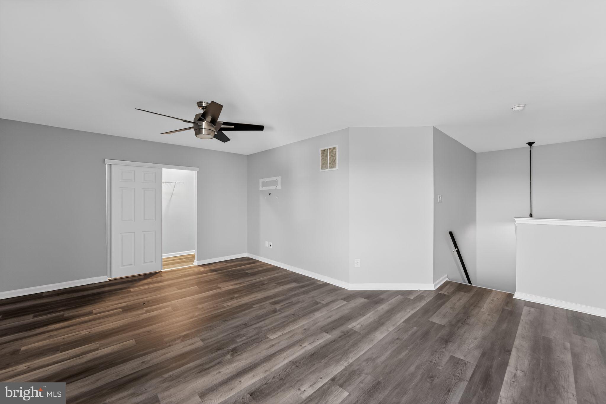 5506 DRAWBRIDGE COURT