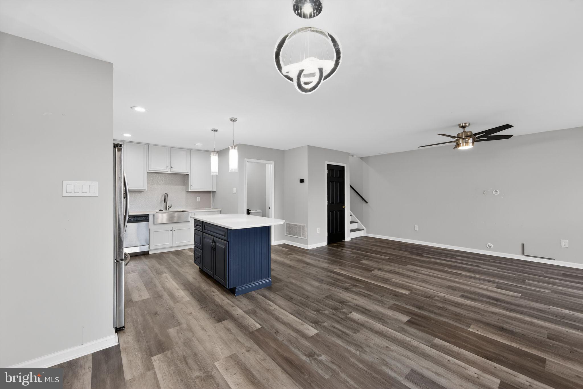 5506 DRAWBRIDGE COURT