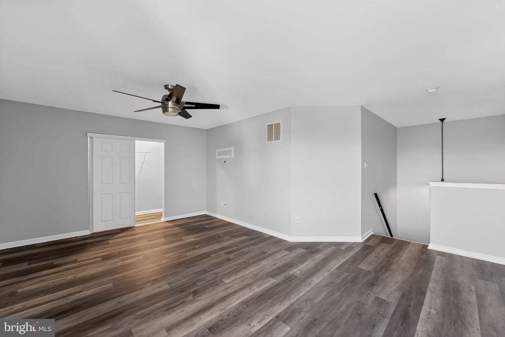 5506 DRAWBRIDGE COURT
