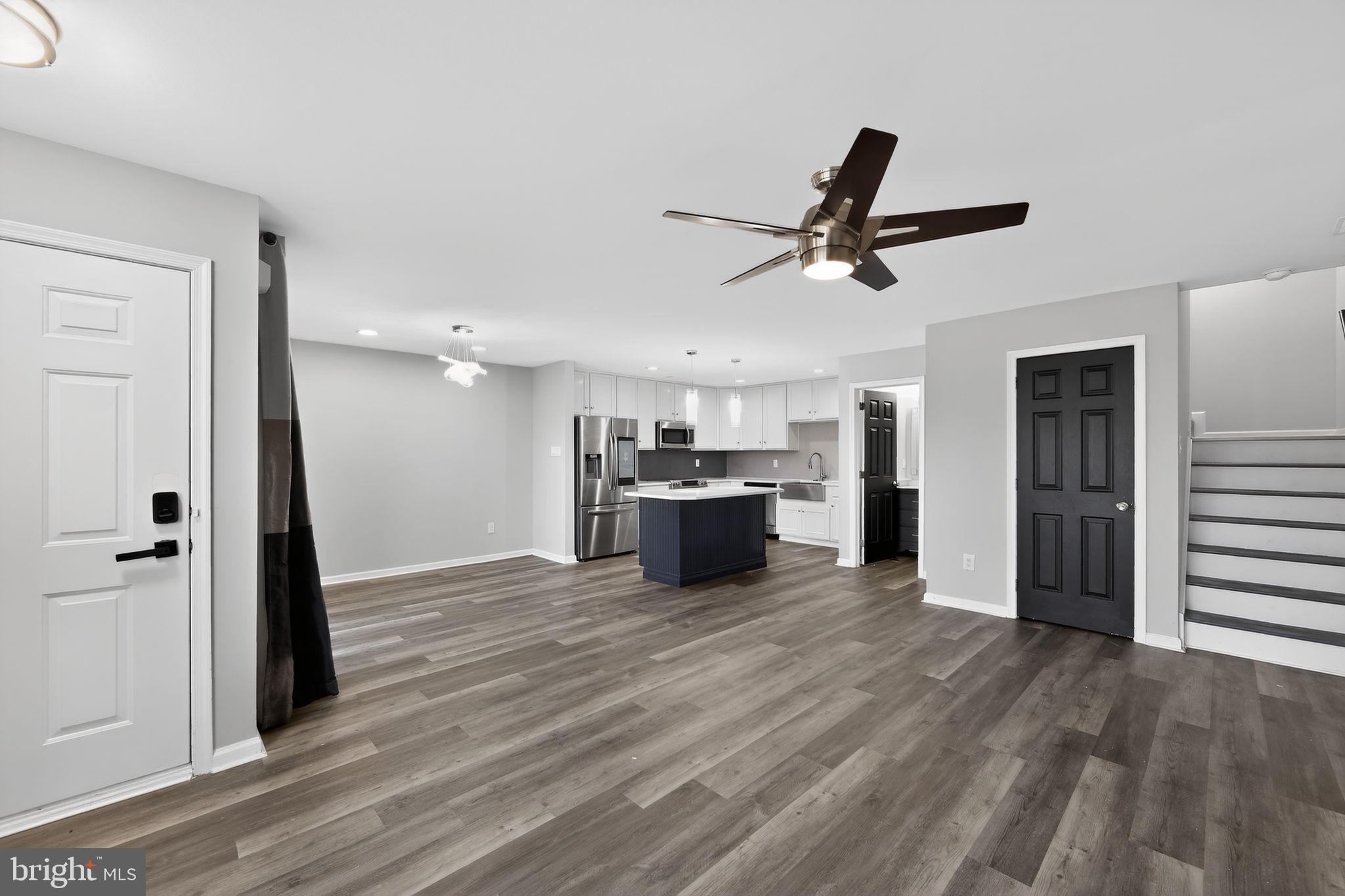 5506 DRAWBRIDGE COURT