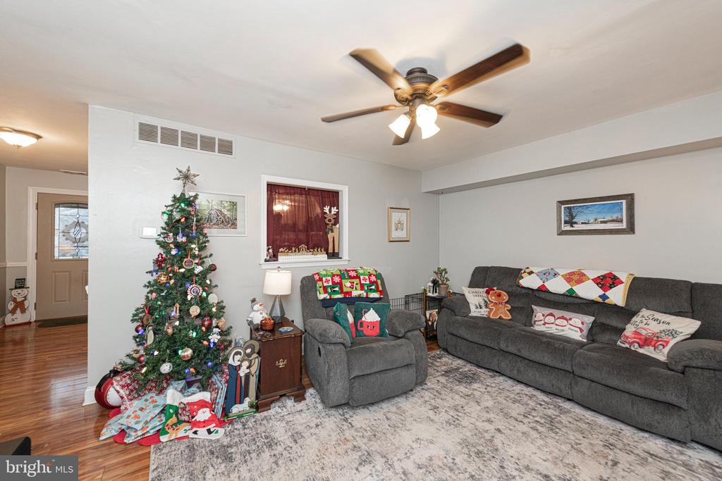 108 ORCHARD COURT