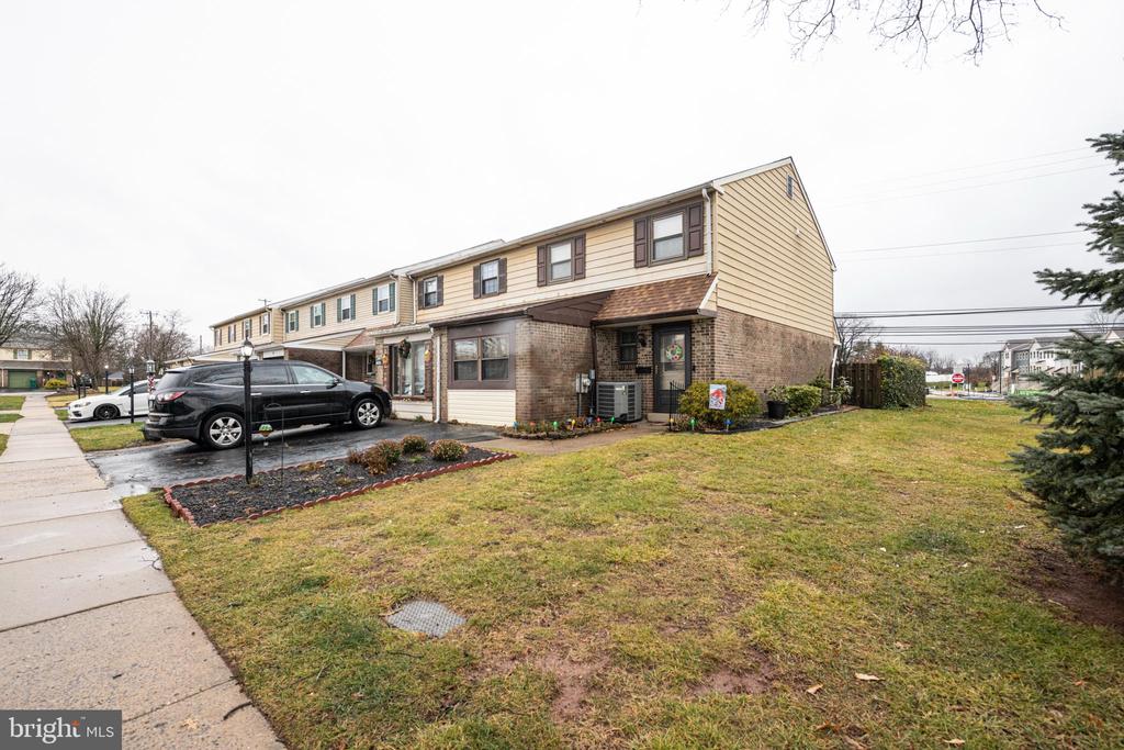 108 ORCHARD COURT