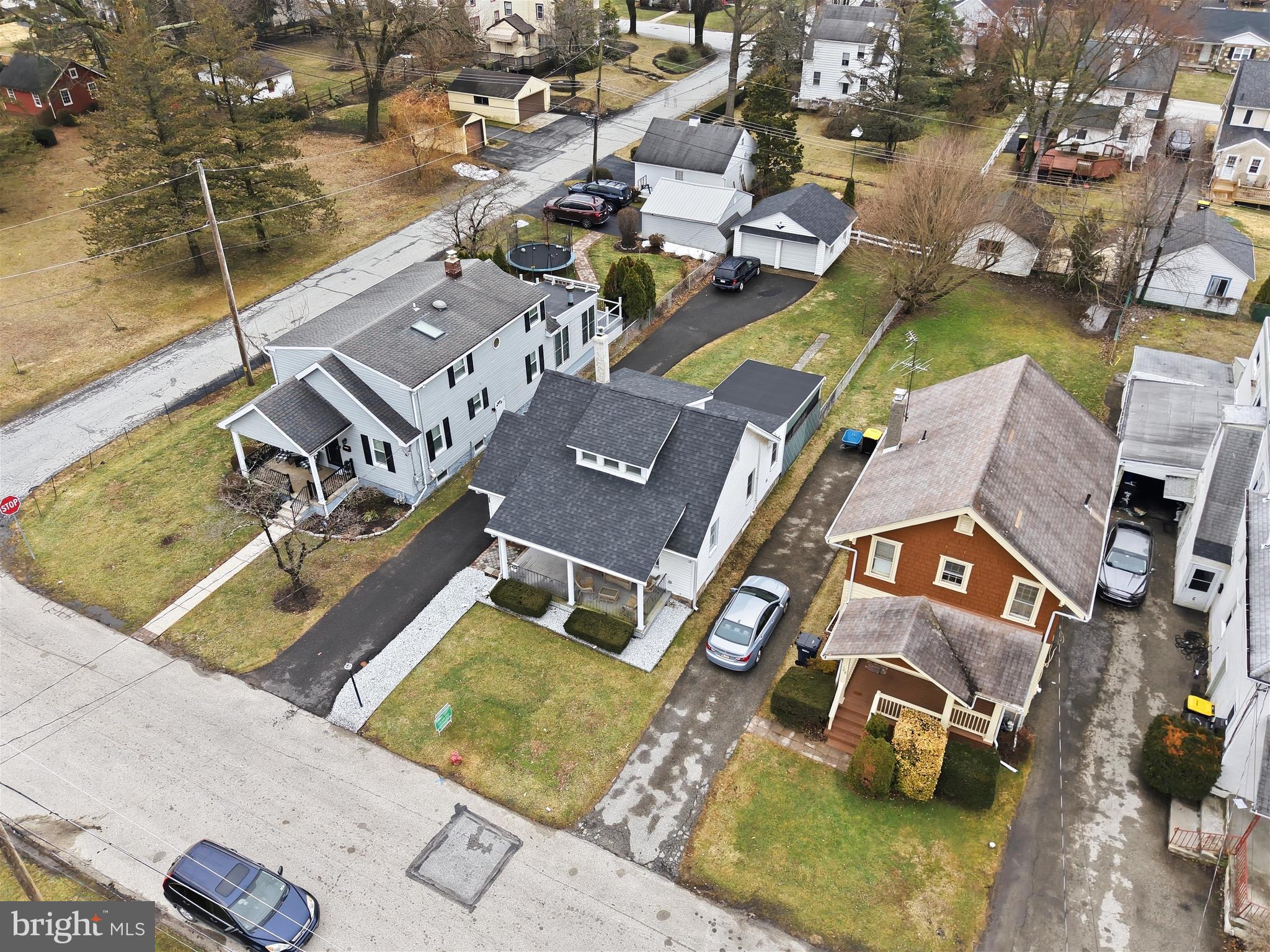 104 MONTGOMERY