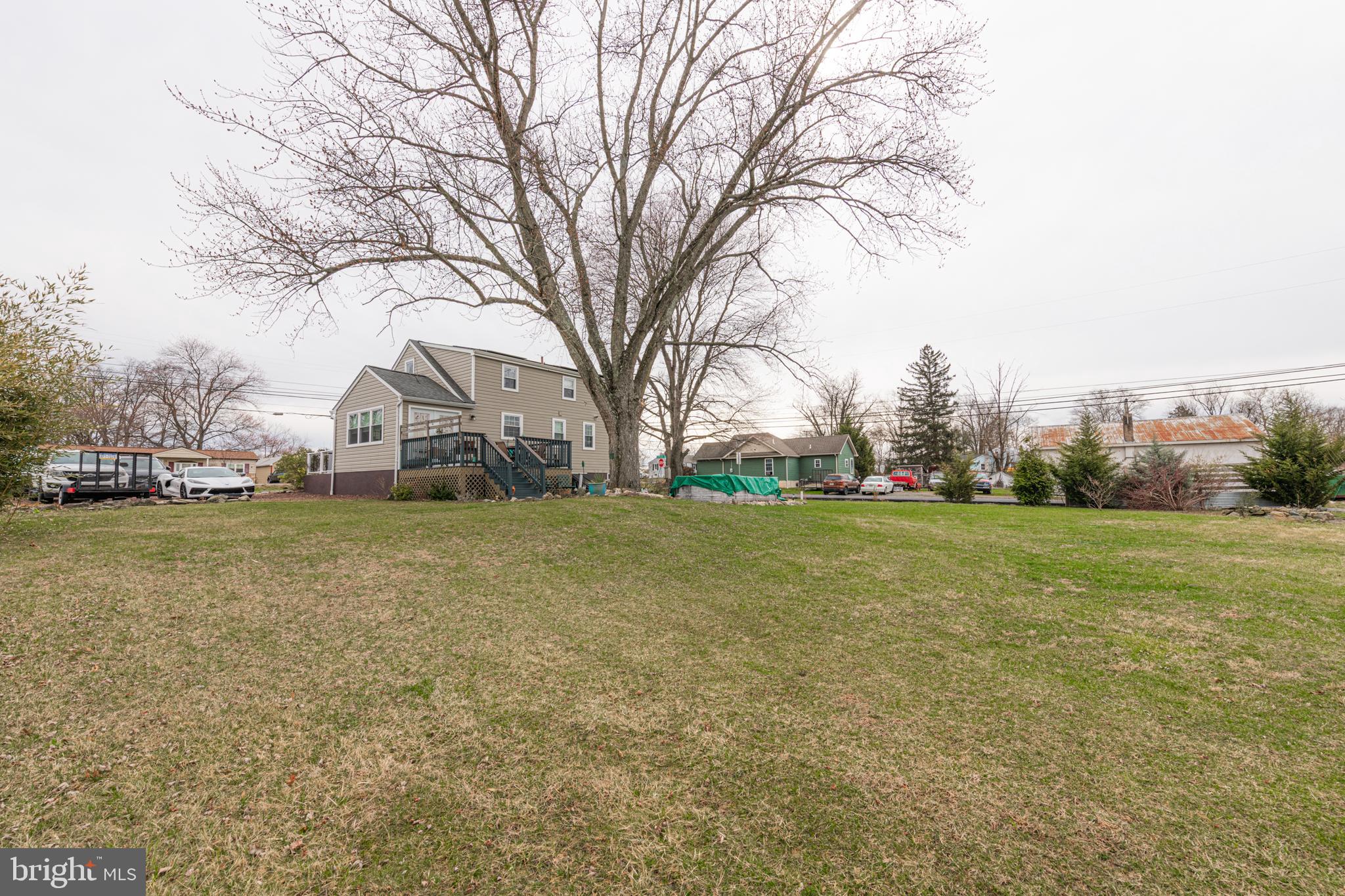 1720 FARMINGTON AVENUE