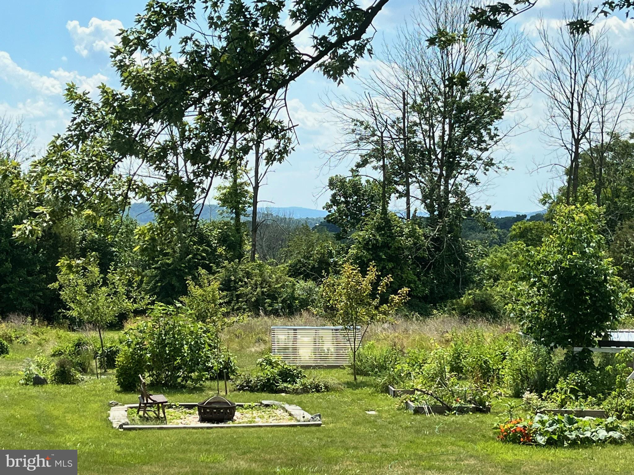 1720 FARMINGTON AVENUE