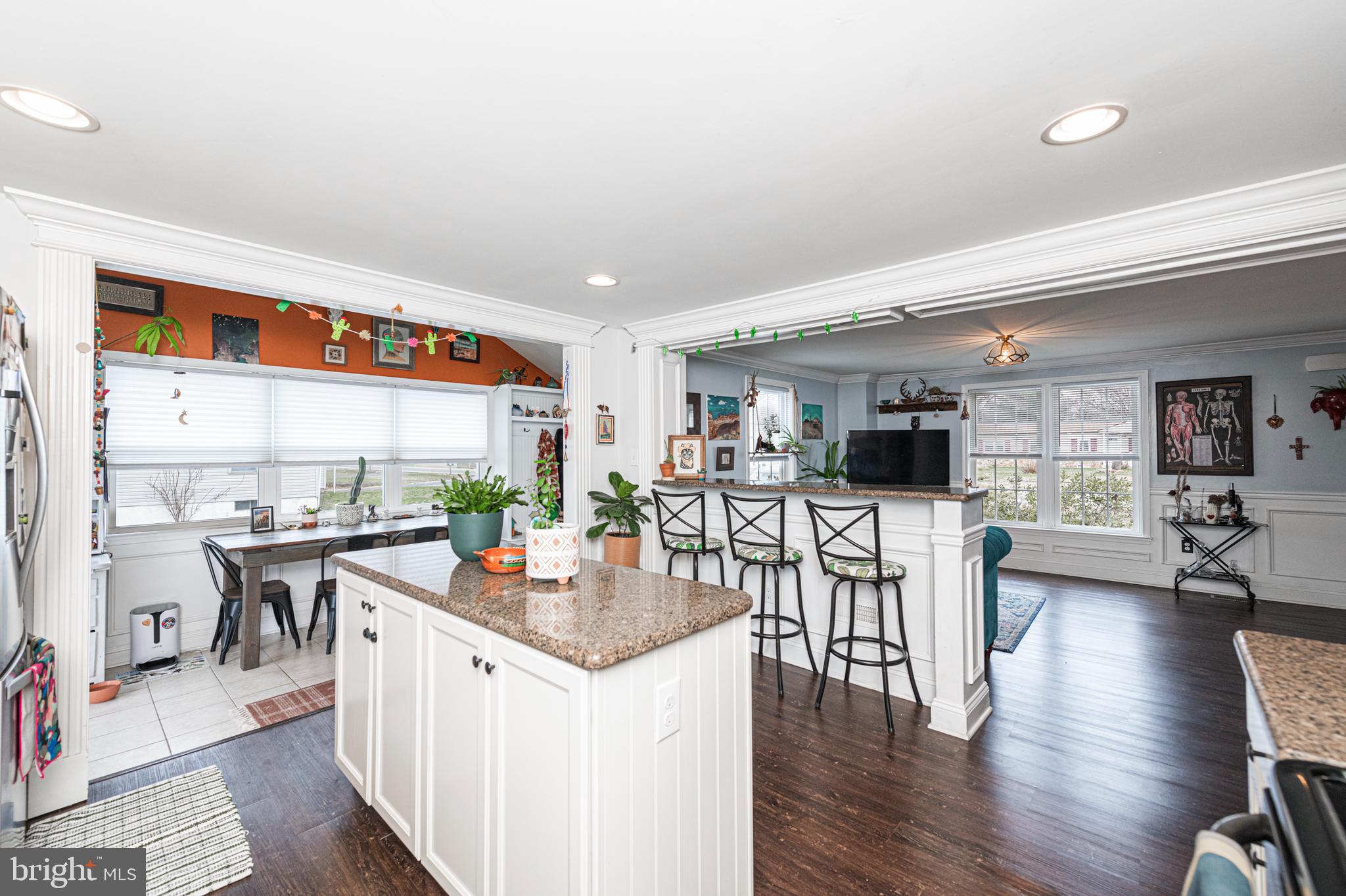 1720 FARMINGTON AVENUE