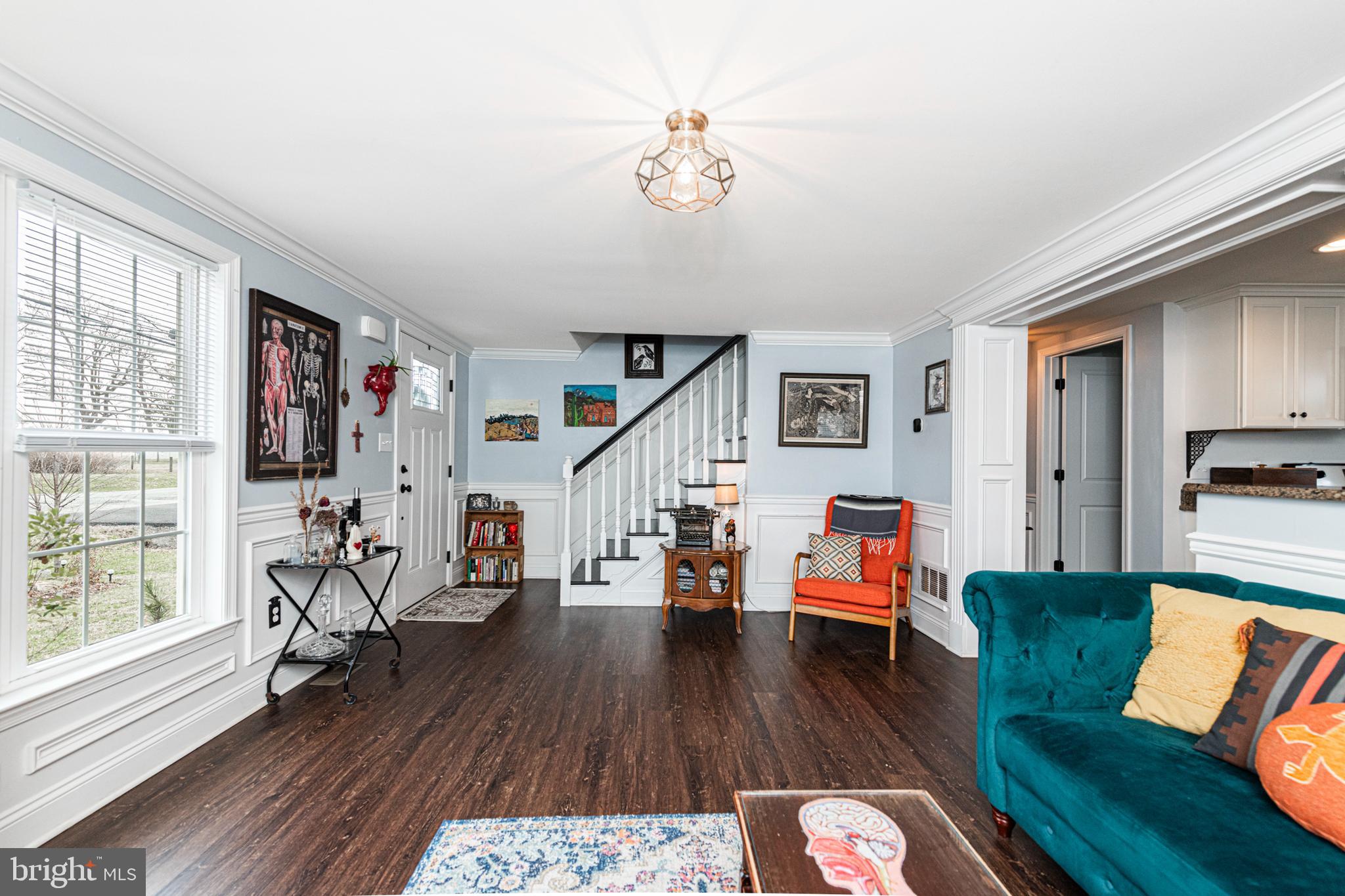 1720 FARMINGTON AVENUE