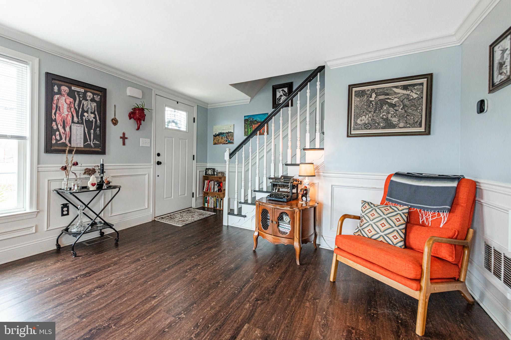 1720 FARMINGTON AVENUE