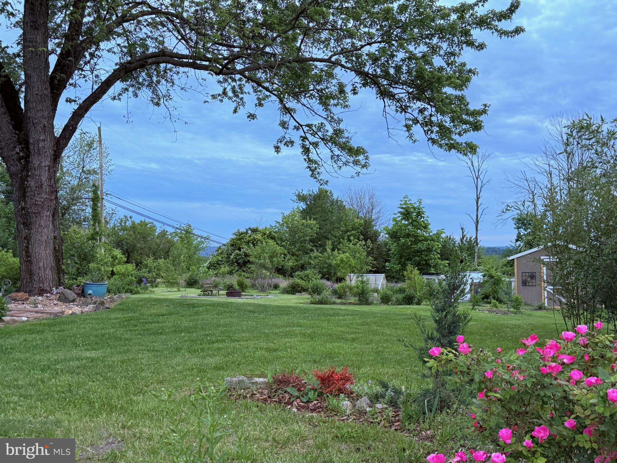 1720 FARMINGTON AVENUE