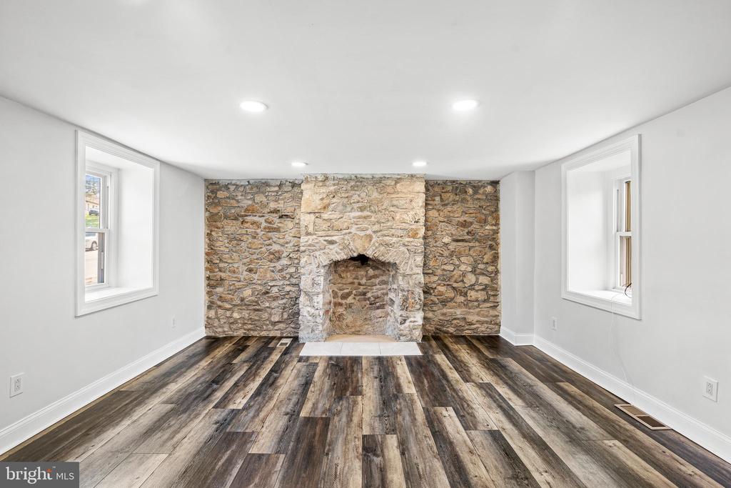 632 FITZWATERTOWN ROAD