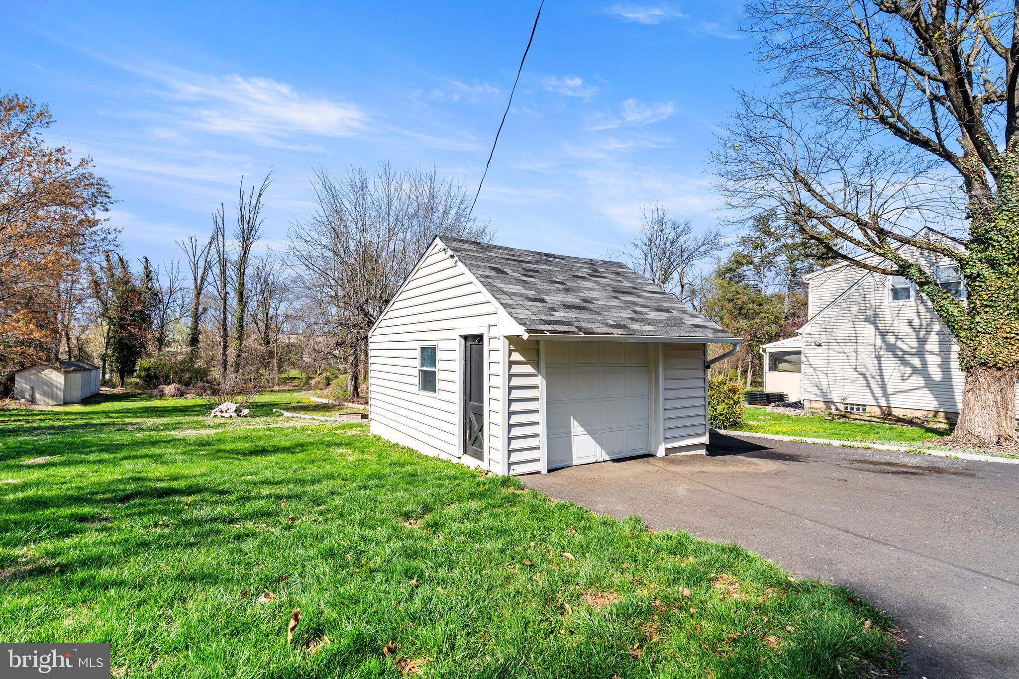 632 FITZWATERTOWN ROAD