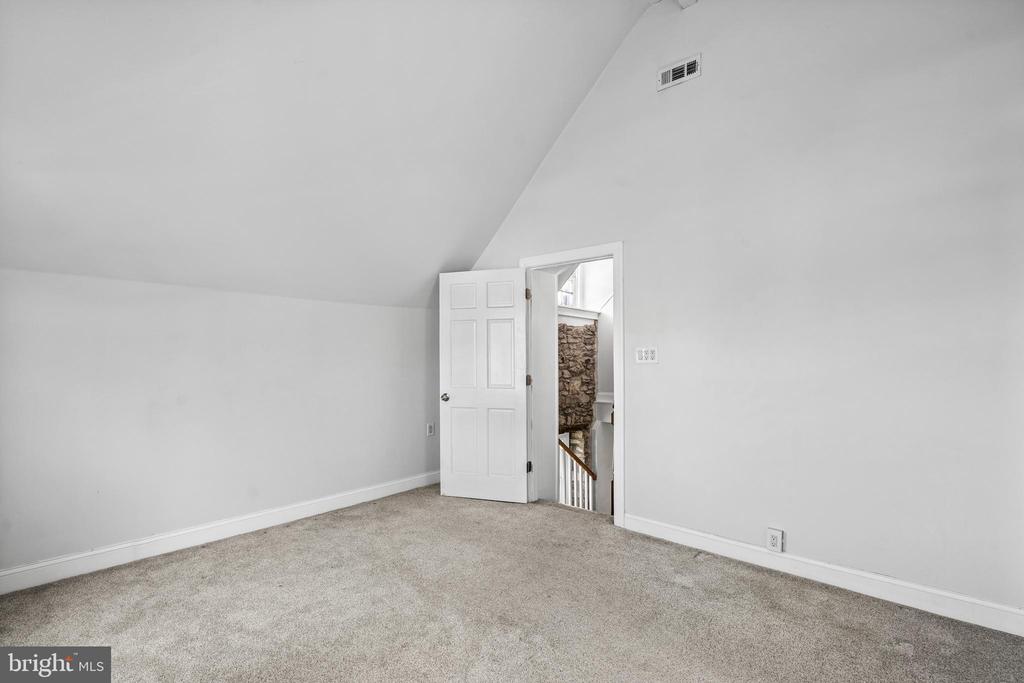632 FITZWATERTOWN ROAD