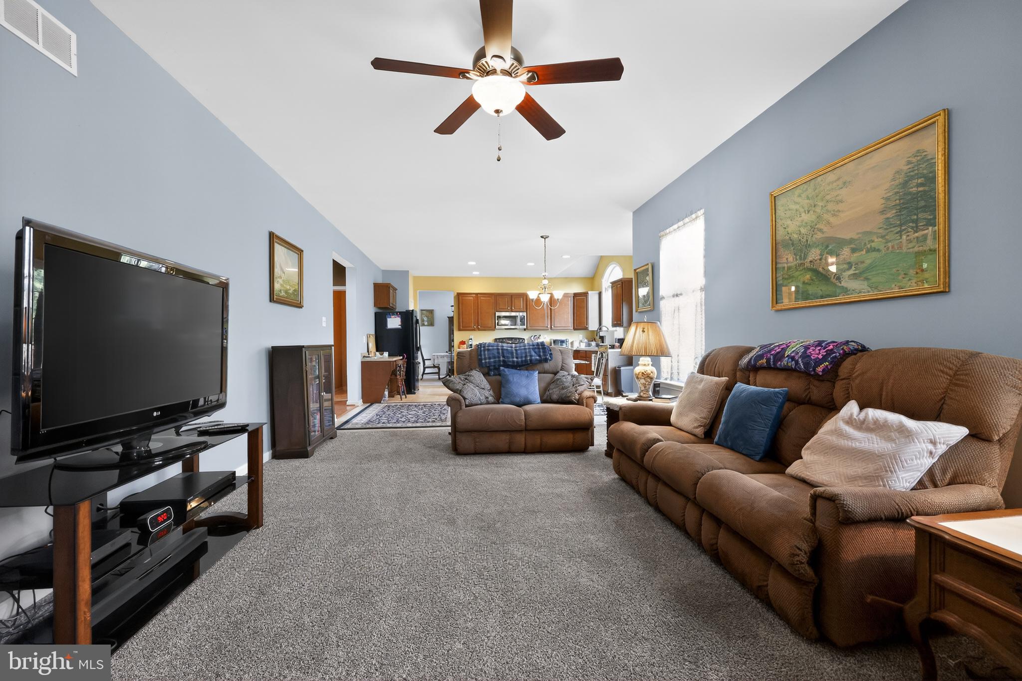 1110 AUTUMNVIEW LANE