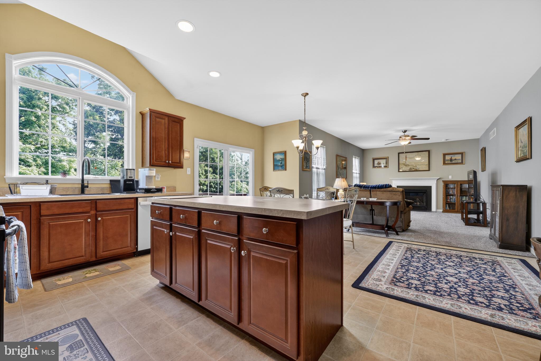 1110 AUTUMNVIEW LANE
