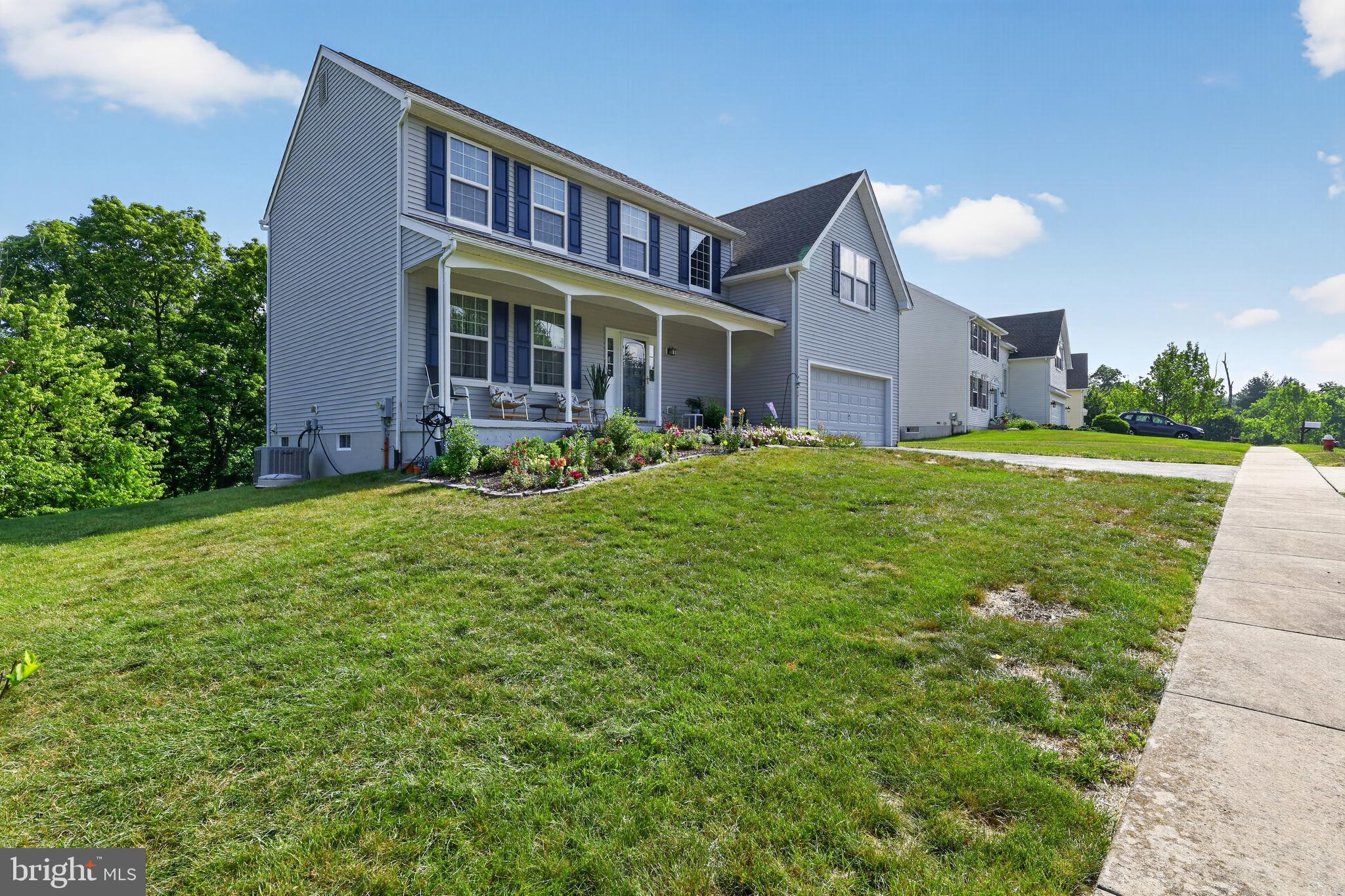 1110 AUTUMNVIEW LANE