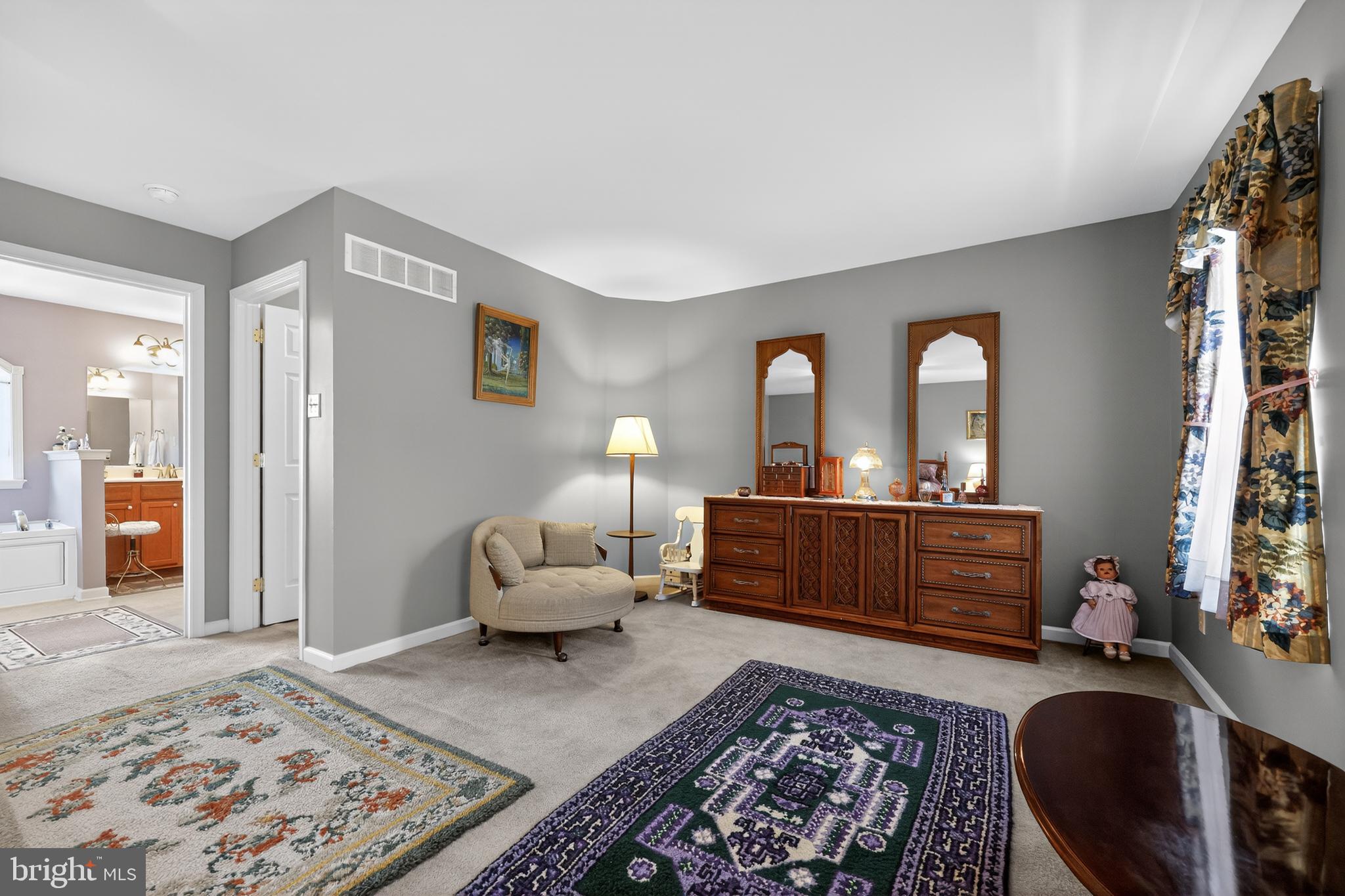 1110 AUTUMNVIEW LANE