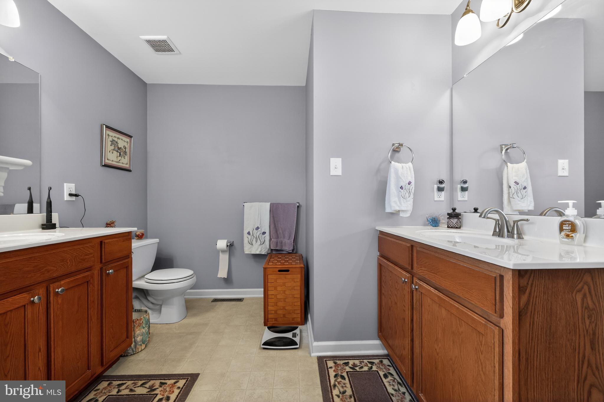 1110 AUTUMNVIEW LANE