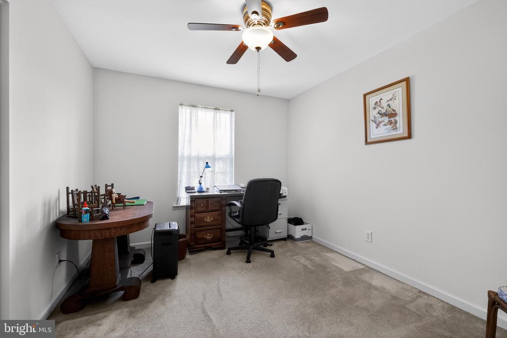 1110 AUTUMNVIEW LANE