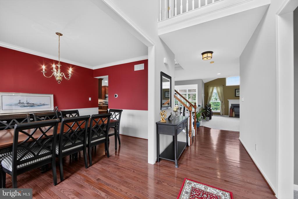 1100 AUTUMNVIEW LANE