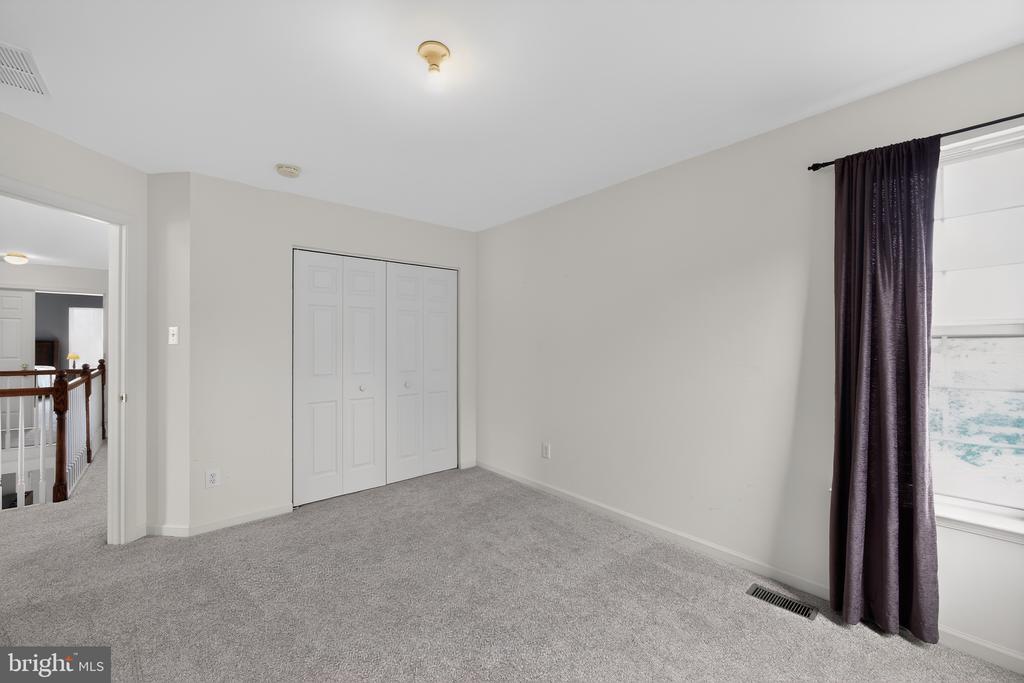 1100 AUTUMNVIEW LANE