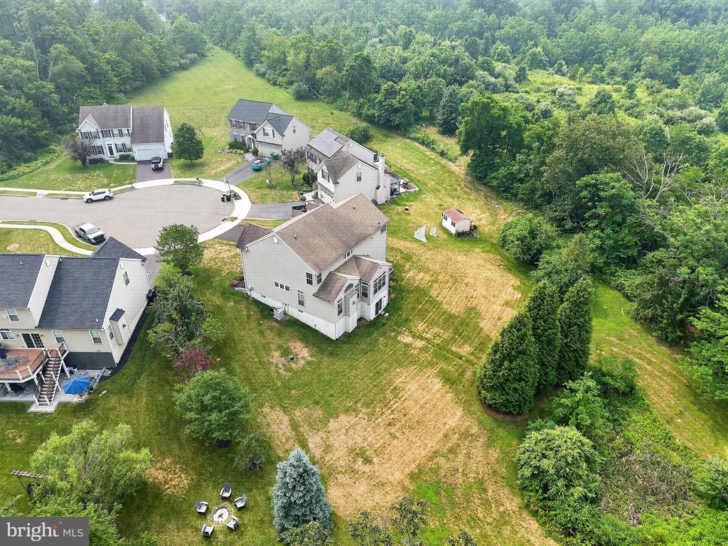 1100 AUTUMNVIEW LANE